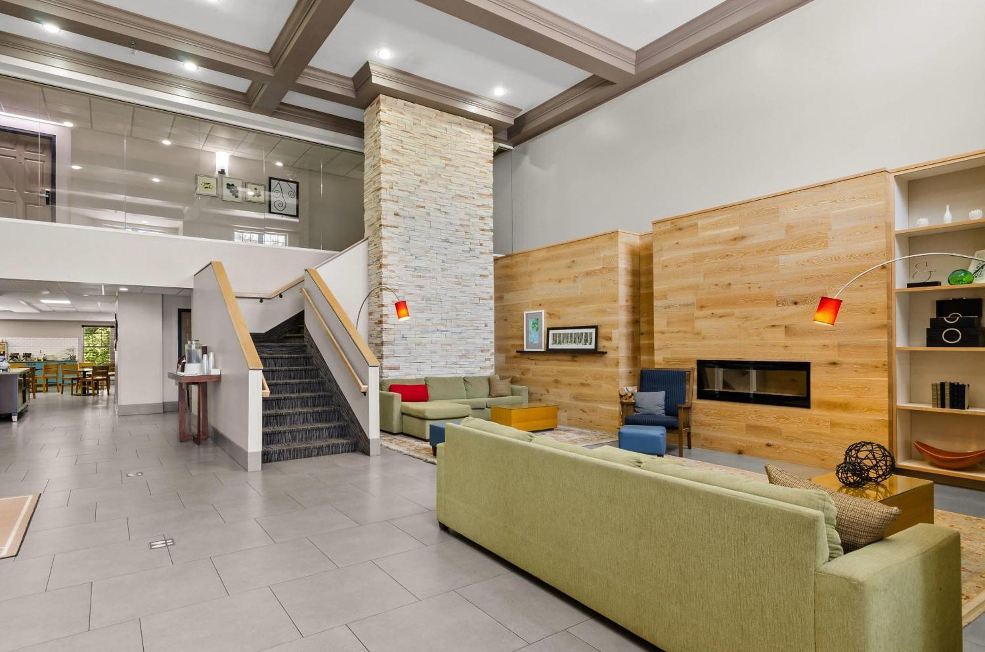 Country & By Radisson, Roanoke, Va Hotel 2*